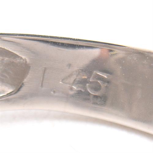 PT900 指輪 レディース フラワーモチーフ ダイヤモンド リング D:1.45ct 19号 プラチナ【中古】
