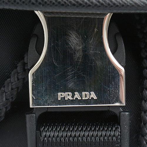 プラダ バッグ レディース メンズ リュック 三角プレート バックパック ナイロン ブラック PRADA V164 中古