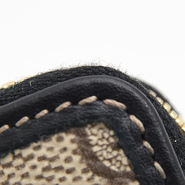 グッチ 財布 レディース GGエンブレム ジップアラウンドウォレット ベージュ×ブラック GUCCI 819122 FAD6L 9741 PVC 未使用展示品