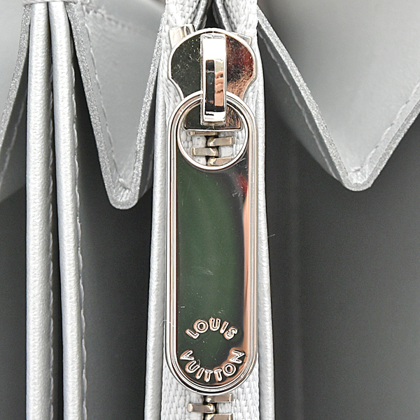 ルイヴィトン 財布 レディース マヒナ ジッピーウォレット ラウンドファスナー長財布 シルバー M26940 Louis Vuitton 中古