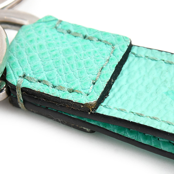 ルイヴィトン キーホルダー メンズ タイガラマ ポルトクレ スリム ドラゴンヌ バッグチャーム グリーン系 Louis Vuitton M01105 中古AB級品