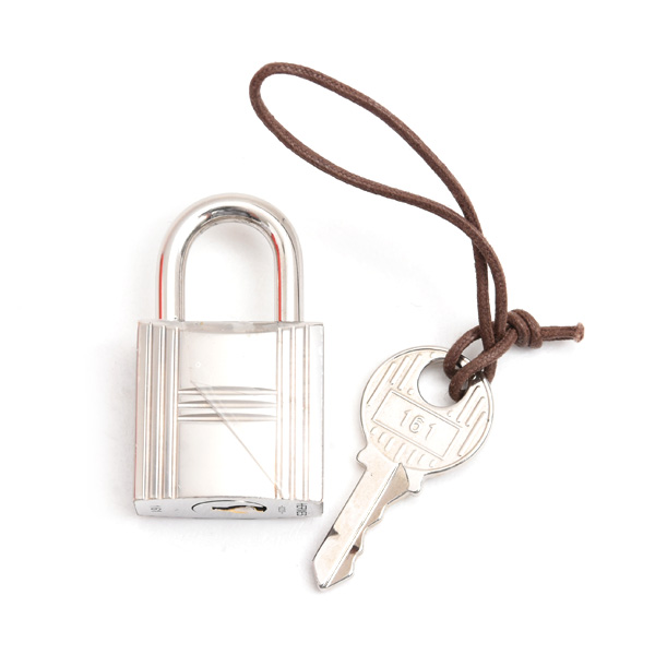 エルメス バッグ ピコタンロック22 MM トリヨンクレマンス ハンドバッグ Y刻印 コーラルピンク系 HEREMRS 中古