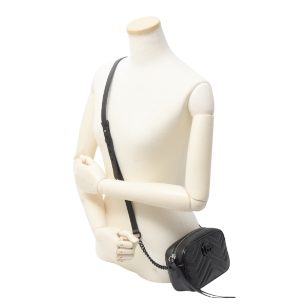 グッチ バッグ レディース メンズ ミニカメラバッグ ショルダーバッグ GGマーモント レザー ブラック 634936 GUCCI 中古