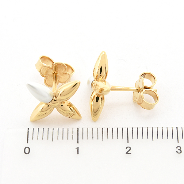 ルイヴィトン ピアス レディース ブックル ドレイユ スタッズ ルイゼット モノグラムフラワー ホワイト Louis Vuitton M00950 GP 中古