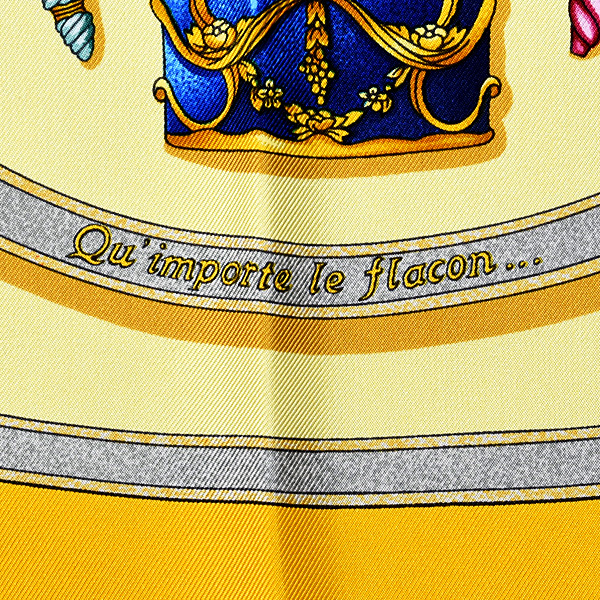 エルメス スカーフ レディース カレ90 Pourvu qu on ait l ivresse 酔いしれるほどに 香水瓶 シルク イエロー HERMES 中古