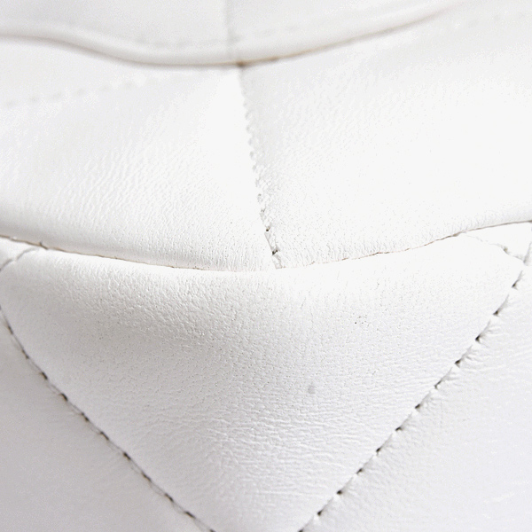 シャネル バッグ レディース マトラッセ チェーンショルダーバッグ カーフスキン ホワイト CHANEL AS4195 中古