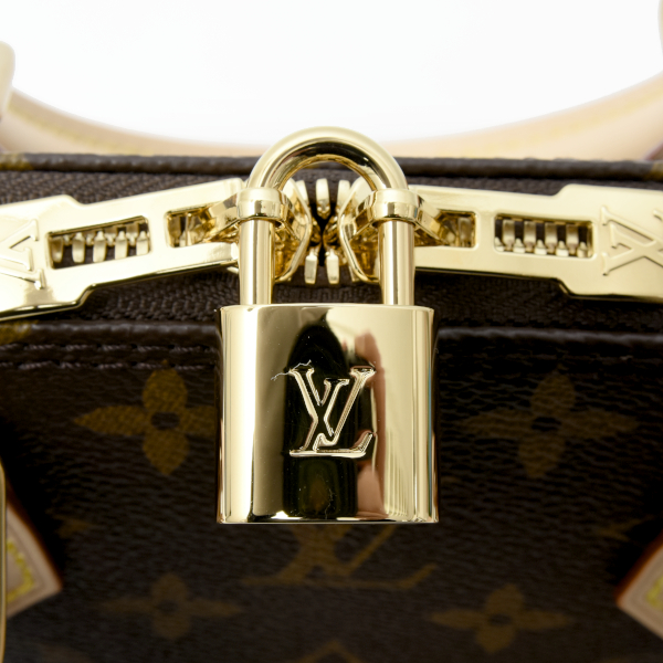 ルイヴィトン アルマBB モノグラム ハンドバッグ ショルダーバッグ 2WAY Louis Vuitton 未使用展示品