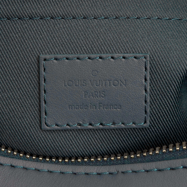 ルイヴィトン バッグ メンズ ファストライン メッセンジャー ショルダーバッグ LVアエログラム グレインレザー ネイビー Louis Vuitton M22611 中古