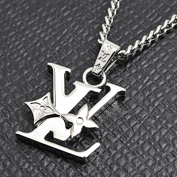 ルイヴィトン ネックレス メンズ ペンダント モノグラム ロウ モノグラムフラワー LV イニシャル メタル ステンレス M02254 Louis Vuitton 未使用展示品