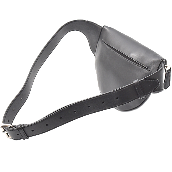 フェンディ バッグ レディース メンズ ロゴボディバッグ カーフ ブラック FENDI 7VA525 中古