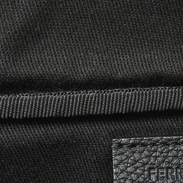 サルヴァトーレフェラガモ バッグ メンズ ガンチーニ モノグラム ボディバッグ ウエストバッグ カーフ ブラック 241489 Salvatore Ferragamo 中古