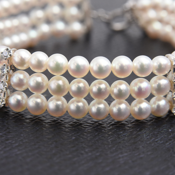 ミキモト ブレス レディース 3連 ベビーパール ダイヤ ブレス D0.44ct ホワイトゴールド MIKIMOTO K18WG 中古