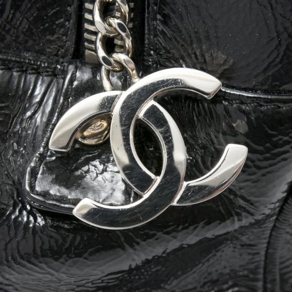 シャネル バッグ チェーントートバッグ ハンドバッグラグジュアリーライン  ココマーク パテントレザー ブラック CHANEL 中