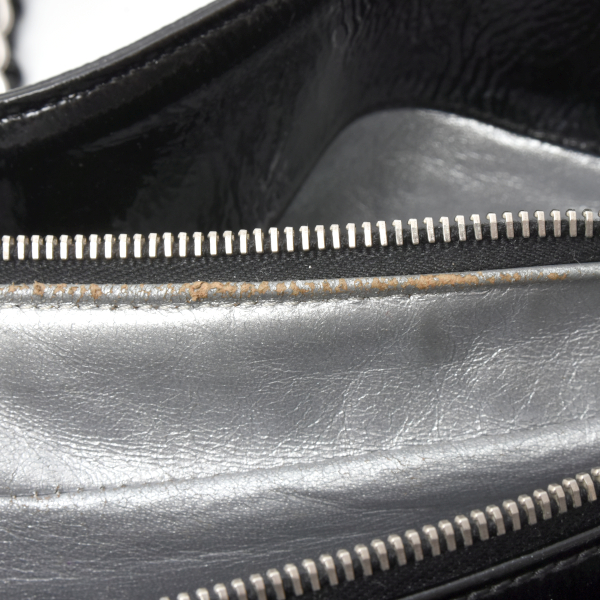 シャネル バッグ チェーントートバッグ ハンドバッグラグジュアリーライン  ココマーク パテントレザー ブラック CHANEL 中