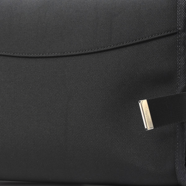 セリーヌ バッグ メンズ レディース スモールトレッキングメッセンジャー ナイロン ブラック CELINE 11006 2dmt 38si 中古