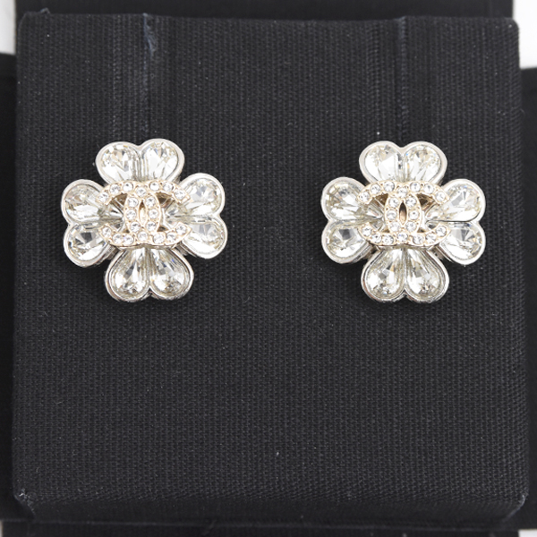 シャネル ピアス レディース C23 S コスチュームジュエリーピアス クローバーモチーフ CHANEL ABA910 B10902 中古