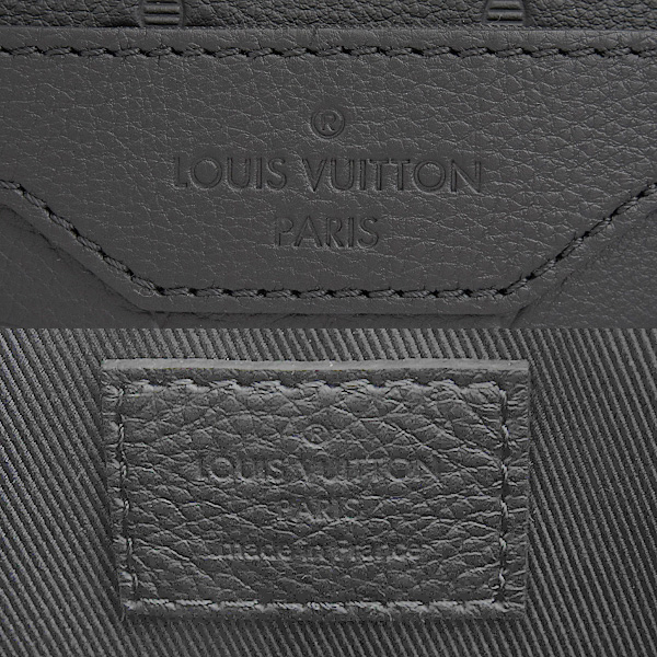 ルイヴィトン バッグ メンズ トリオメッセンジャー ショルダーバッグ モノグラムシャドウ ノワール ブラック M46602 Louis Vuitton 中古