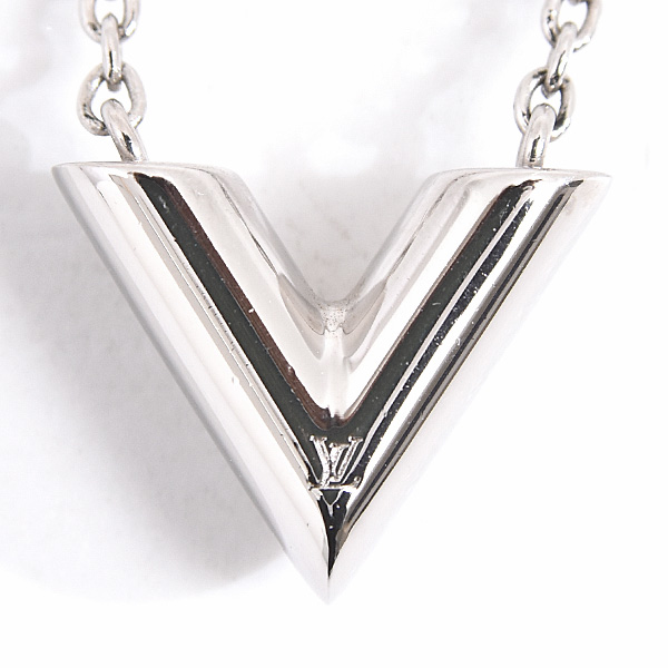 ルイヴィトン ペンダント レディース ネックレス エセンシャル V シルバーカラー Louis Vuitton M63197 GP 中古