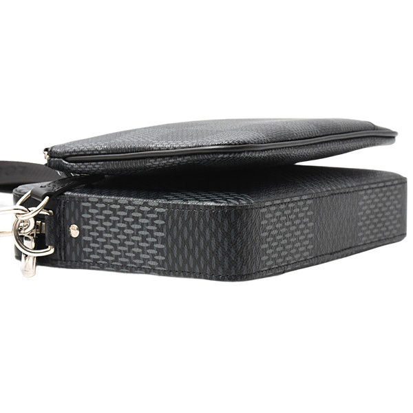 ルイヴィトン バッグ メンズ ダミエグラフィット3D トリオメッセンジャー ショルダーバッグ Louis Vuitton N50017 中古