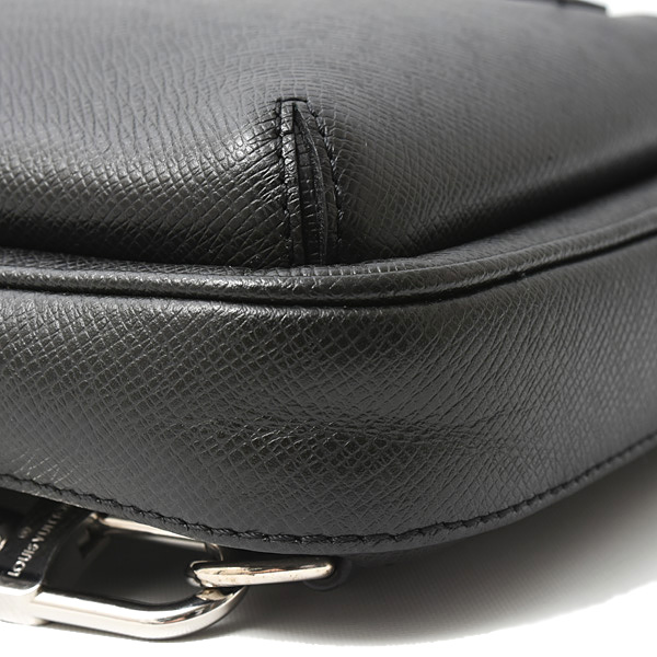 ルイヴィトン バッグ メンズ タイガ アヴェニュー スリングバッグ ボディバッグ ノワール Louis Vuitton M30863 中古