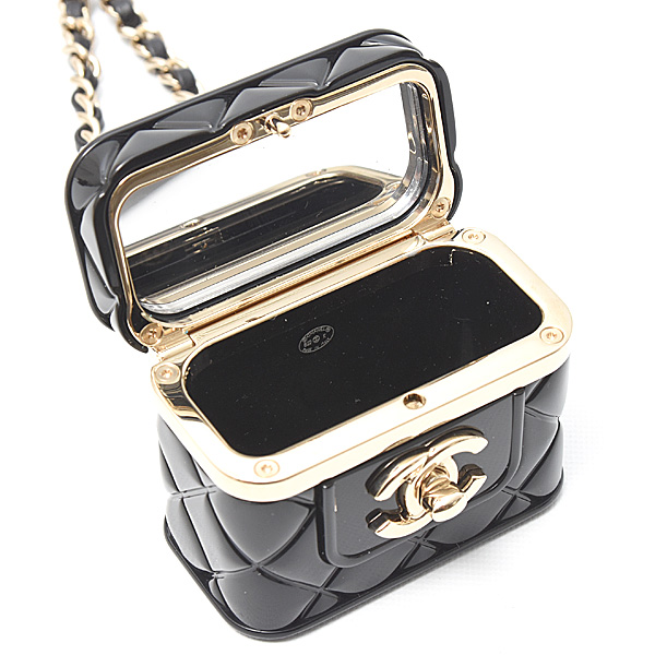シャネル レディース 小物入れ マトラッセ バニティバッグ型 チェーン付き小物入れ プラスチック ブラック CHANEL B22K 中古