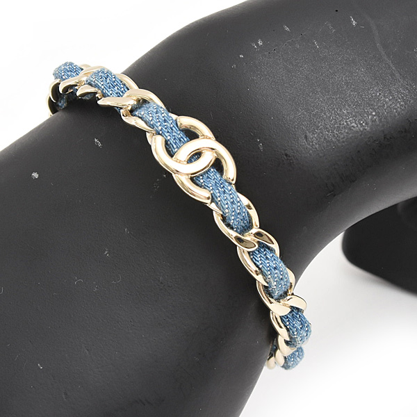 シャネル ブレスレット レディース ココマーク 3連 チェーン バングル Sサイズ B25P ゴールド×ブルー デニム×GP CHANEL 中古