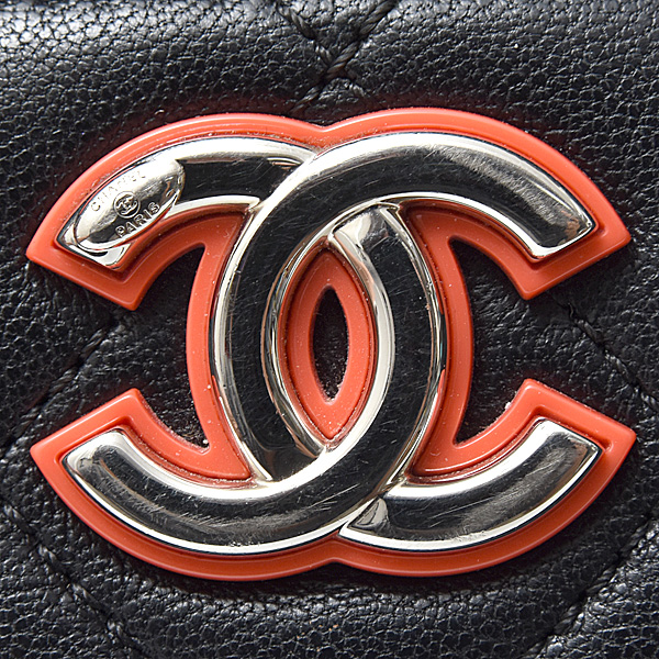 シャネル バッグ レディース マトラッセ チェーンショルダーバッグ 23番台 ラムスキン ブラック×マルチカラー CHANEL 中古