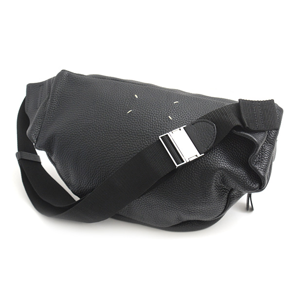 メゾンマルジェラ メンズ レディース ボディバッグ グレインレザー ブラック S55WB0020 Maison Margiela 中古