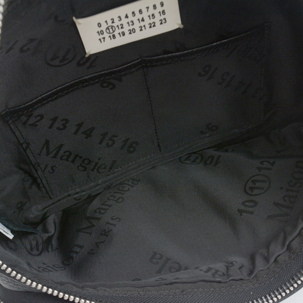 メゾンマルジェラ メンズ レディース ボディバッグ グレインレザー ブラック S55WB0020 Maison Margiela 中古