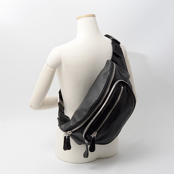メゾンマルジェラ メンズ レディース ボディバッグ グレインレザー ブラック S55WB0020 Maison Margiela 中古