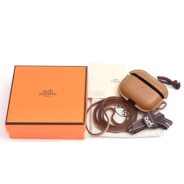 エルメス AirPods Pro2用 ケース レディース メンズ イヤホンケース B刻 ゴールド ヴォースイフト HERMES 中古