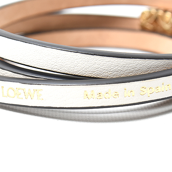 ロエベ ブレスレット レディース ツイストバングル アナグラム Mサイズ カーフ ホワイト LOEWE J920240X17 中古