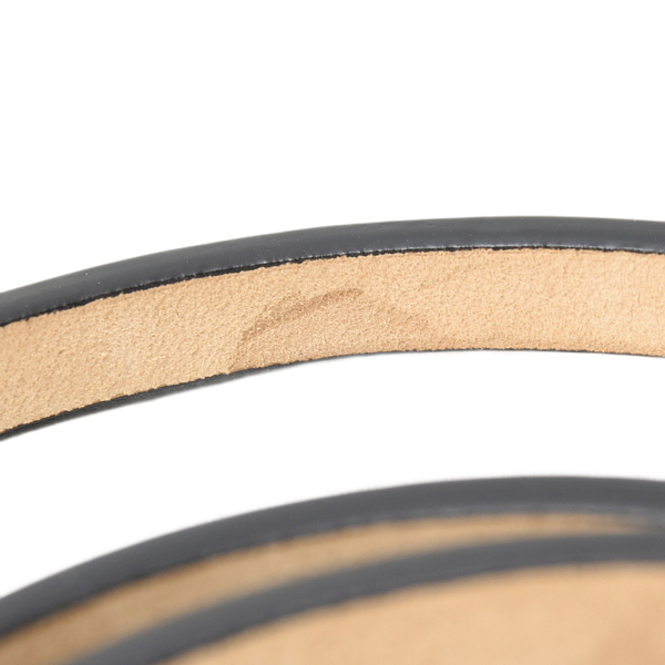 ロエベ ブレスレット レディース ツイストバングル アナグラム Mサイズ カーフ ホワイト LOEWE J920240X17 中古