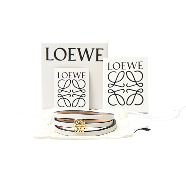 ロエベ ブレスレット レディース ツイストバングル アナグラム Mサイズ カーフ ホワイト LOEWE J920240X17 中古