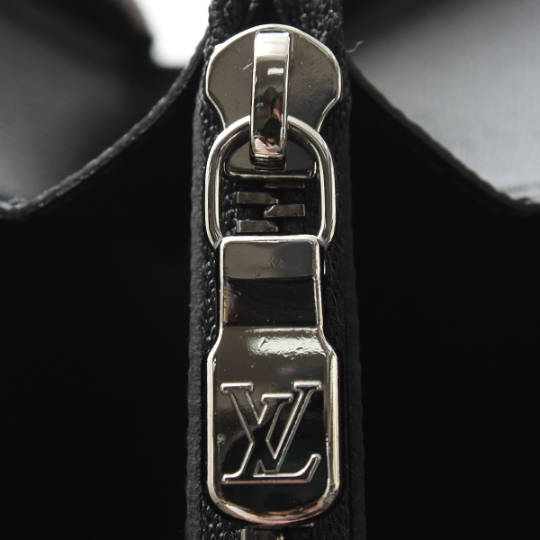 ルイヴィトン 財布 メンズ モノグラムエクリプス ジッピーウォレットホリゾンタル Louis Vuitton M11611 未使用展示品