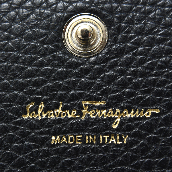 サルヴァトーレフェラガモ 財布 レディース ガンチーニ 二つ折り財布 カーフ ブラック Salvatore Ferragamo 未使用展示品