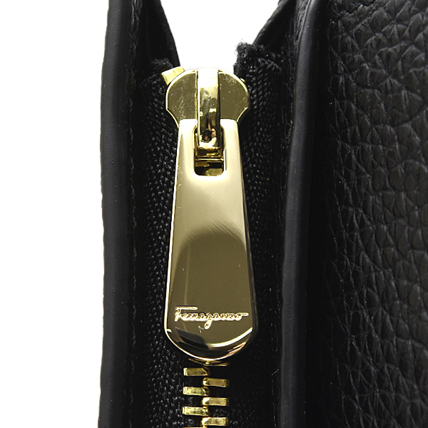 サルヴァトーレフェラガモ 財布 レディース ガンチーニ 二つ折り財布 カーフ ブラック Salvatore Ferragamo 未使用展示品