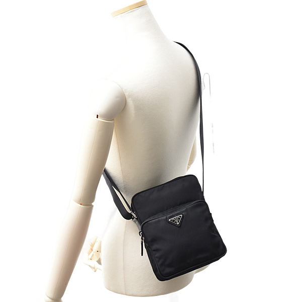 プラダ バッグ レディース メンズ VELA SPORT ナイロン ショルダーバッグ NERO PRADA BT0169 中古