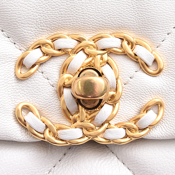 シャネル バッグ レディース シャネル19 ラージ ハンドルバッグ チェーンショルダー 30番台 ホワイト ラムスキン CHANEL AS1161 中古