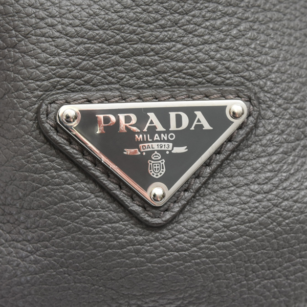 プラダ バッグ レディース メンズ ヴィッテロダイノ ショルダー レザー グレー PRADA 2VH165 中古