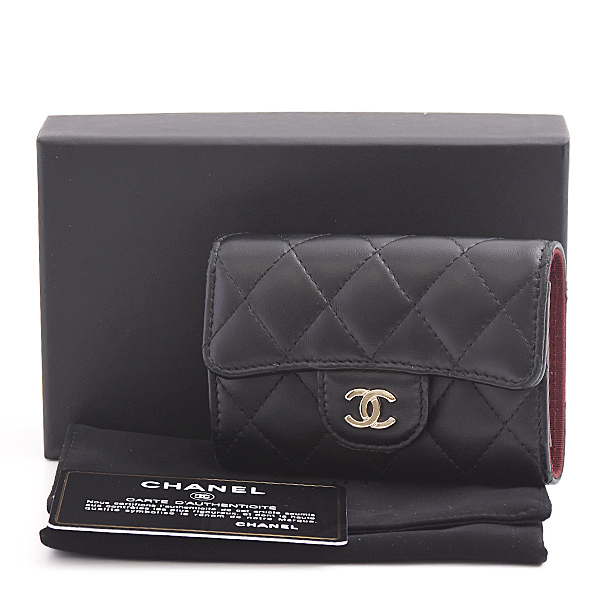 シャネル キーケース レディース マトラッセ 4連 クラシック ブラック ラムスキン CHANEL 中古