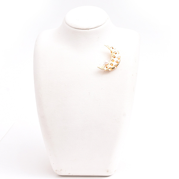 ミキモト ブローチ レディース 1Pパール ムーンデザイン 帯留 月 6.6mm珠 イエローゴールド K18 MIKIMOTO 中古