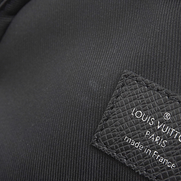 ルイヴィトン バッグ メンズ タイガ アヴェニュー スリングバッグ ボディバッグ ノワール Louis Vuitton M30863 中古