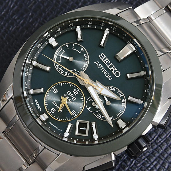 セイコー 腕時計 メンズ アストロン 時の記念日 クロノグラフ ソーラー電波 限定 TI グリーン文字盤 SEIKO SBXC071 5X53-0BA0 中古
