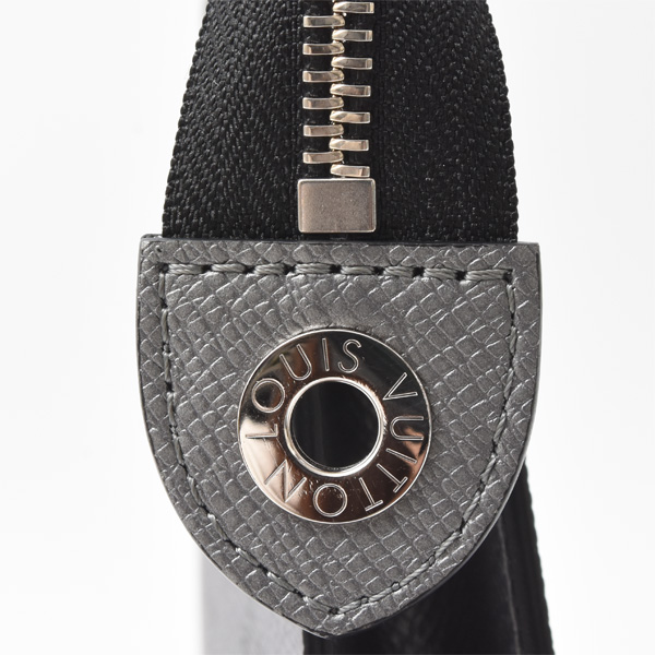 ルイヴィトン バッグ メンズ ポシェット ヴォワヤージュ タイガラマ Louis Vuitton M30840 中古