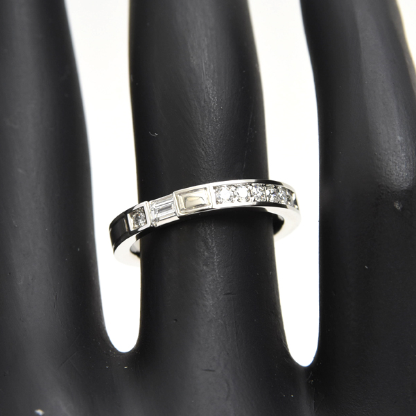 ハリーウィンストン 指輪 レディース トラフィックアクセント ダイヤ リング 9.5号 プラチナ HARRY WINSTON PT950 中古