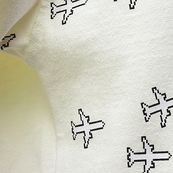 ルイヴィトン 衣料品 メンズ LVプレーンプリント クルーネック 半袖 Tシャツ 飛行機 ロゴ XS コットン オフホワイト Louis Vuitton RM201G NPL HIY38W 中古