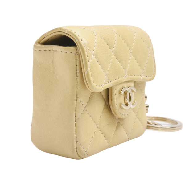 シャネル キーホルダー レディース ミニミニマトラッセチャームキーホルダー マトラッセ ラムスキン ベージュ CHANEL 中古