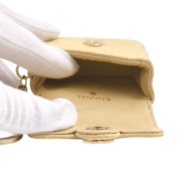 シャネル キーホルダー レディース ミニミニマトラッセチャームキーホルダー マトラッセ ラムスキン ベージュ CHANEL 中古