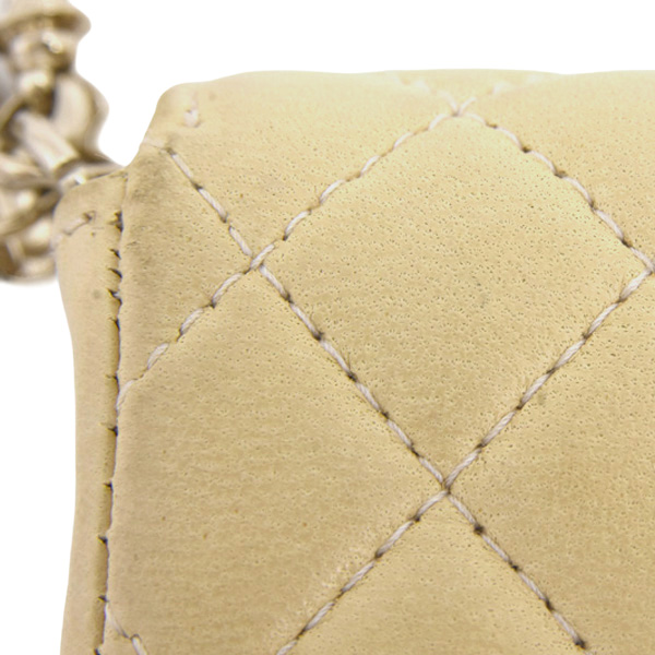 シャネル キーホルダー レディース ミニミニマトラッセチャームキーホルダー マトラッセ ラムスキン ベージュ CHANEL 中古